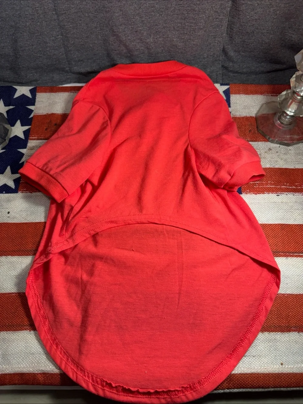 Free Kisses Pet Tee - Red